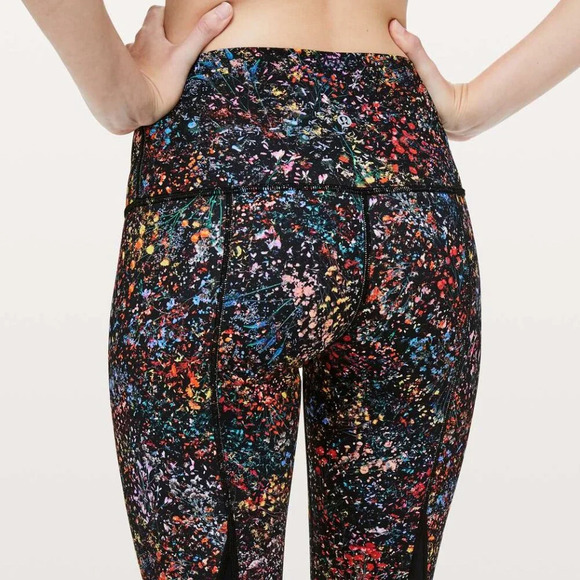 Lululemon Wunder Under Crop II (Special Edition) *Scallop 24" Flowerescent Multi - Picture 9 of 9